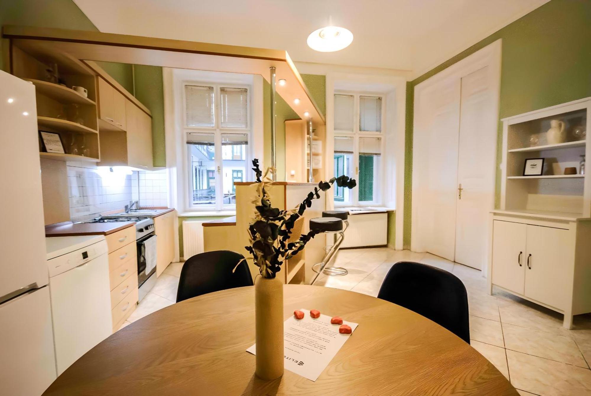 R171 Elitehost Raday Apartment Budapest Exteriör bild